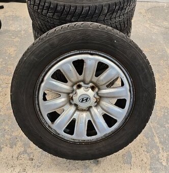 Zimní komplet kola Nokian 225/60 R17 XL