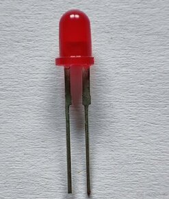 Dioda červená LQ 1112 – 30000 ks