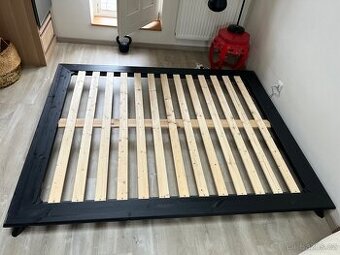Dřevěná dvoulůžková postel Karup Design Senza 160 x 200 cm