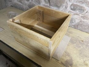 Dreveny box, krabice