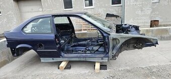 BMW 316i E36 compact -TOP karoserie