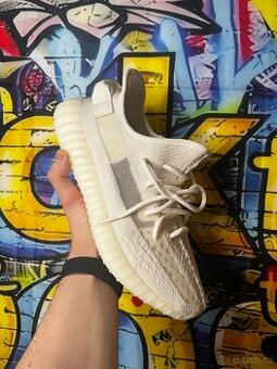Yeezy Boost 350 V2