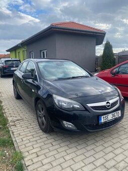 Opel Astra 1.7 Cdti 92Kw