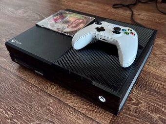 Herní konzole Microsoft Xbox One 1TB, zánovní stav, GTA 5.
