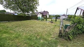 Zahrada O.- Petřkovice, voda, elektřina, 5.000 Kč za měsíc.