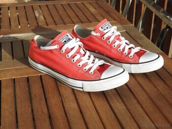 Converse vel. 42,5 červené