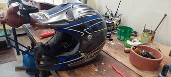Přilba motokros, enduro, Lazer