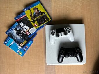 Playstation 4 Slim Bílá, Dva ovladače