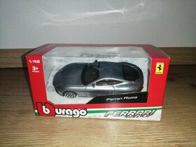 Bburago Ferrari Roma 1:43 stříbrná