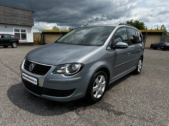 VW TOURAN 2,0 TDI - FREESTYLE - 7 MÍST - NAVI - SUPER STAV