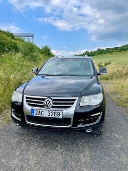 VW Touareg 3.0 TDI Výbava INDIVIDUAL