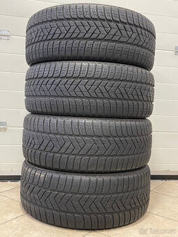 Pirelli Sottozero 3 245/40 R20 99W 4Ks zimní pneumatiky