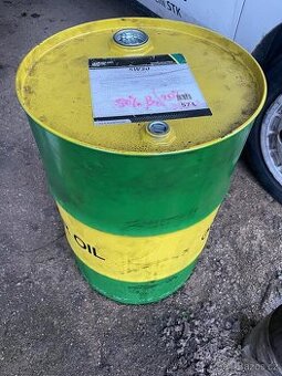 KOUPÍM starou NAFTU v sudech či kanystrech