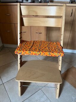Rostoucí židle s podsedákem