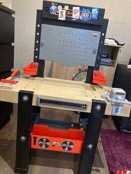 Dětský ponk s nářadím Smoby Black & Decker