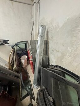 W124 karosářské díly
