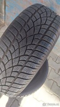 Prodám 2 x zimní pneu Dunlop 205/60/16
