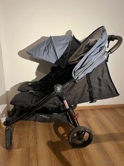 VALCO BABY Kočárek Slim Twin Glacier
