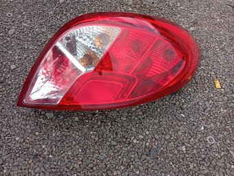 HYUNDAI I20 ZADNÍ LEVÉ SVĚTLO Z RV  2015 PĚKNÉ