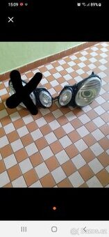 Prodám levé předni světlo na M.B.w 211 facelift 2.2.r.v.2008