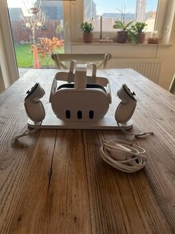 Meta Quest 3 – 512 GB – jako nový + originální nabíjecí stan