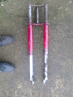 Jawa 250/350 Panelka - p.vidle,podsedlové plechy,n. obrouček