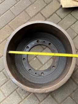 Koupím brzdový buben Ifa vlek hw 60.11, nebo fekál HTS 100