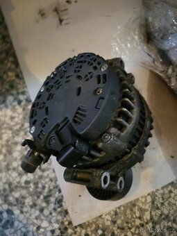 Alternátor BMW