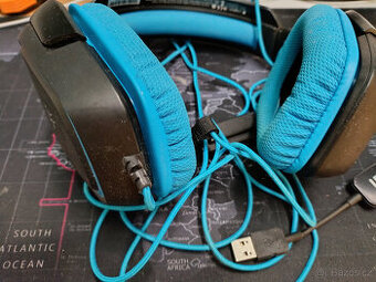 Herní sluchátka Logitech (model A-00060) – klasický herní he