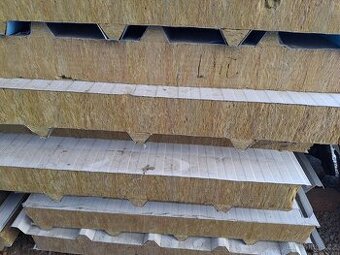 Střešní vatový panel