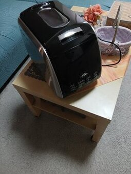 Domácí pekárna ETA DELICCA