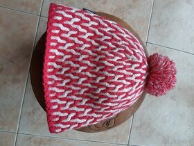 Dívčí zimní čepice Reima 54