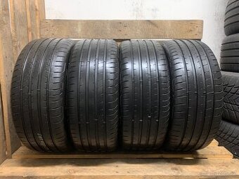 4ks 225/45/17 Good Year/2020-2019/94Y/letni 6.9m