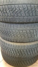 215/65 R16 C dodávkové pneu zimní