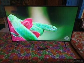 TV Samsung 122cm prohnutá Smart 4K