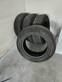 Letní pneu zn. Michelin Primacy 4, rozměr 215x65x17 103v, hl - 1