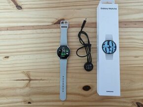 SAMSUNG Galaxy Watch 6 44 mm stříbrná.