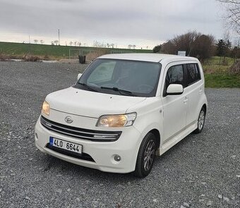 Daihatsu Materia 1.5 16V 76 kw - automat., vhodné na reklamu