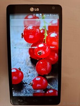 Prodám menší chytrý telefon