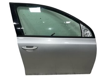 Pravé přední dveře stříbrná LA7W VW Golf 6 hatchback 2011