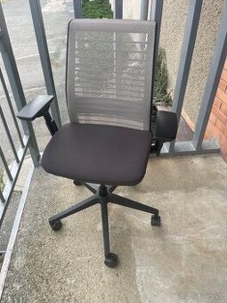 Steelcase Think 2