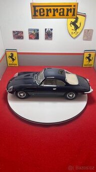 Ferrari 400 Superamerica 1:18 KK Scale