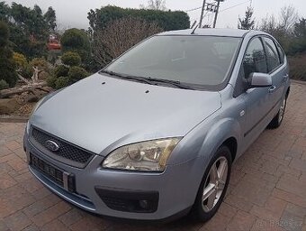 Ford focus 1.6 16v,mod.r.2007,alu,po stk b ČR,Topp - 1