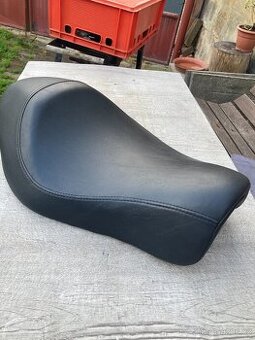 HD Sportster sedlo