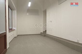 Pronájem kanceláře, 20 m², Město Touškov, ul. Dolní náměstí - 1