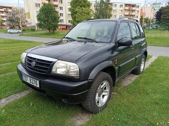 Suzuki grand vitara 2.0 benzín
