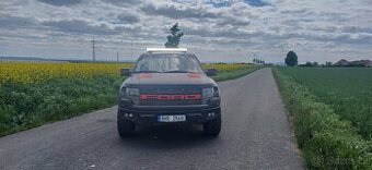Ford Raptor 6,2 L 8 V
