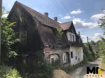 Prodej rodinného domu o velikosti 265 m2 na pozemku o veliko