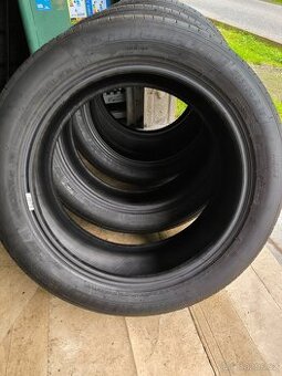 Pneu 235/50/19 103 V XL Michelin