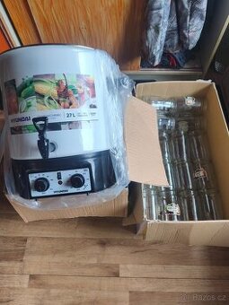 Prodám elektrický, zavařovací hrnec Hyundai 27l + sklenice +